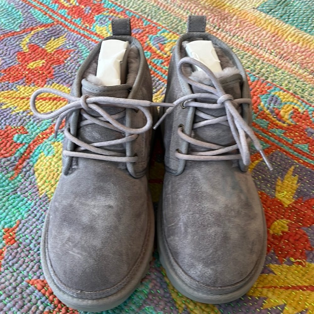 NEW UGG NEUMEL BOOTS SIZE 7